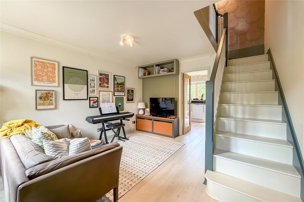 House in St Albans - View 2