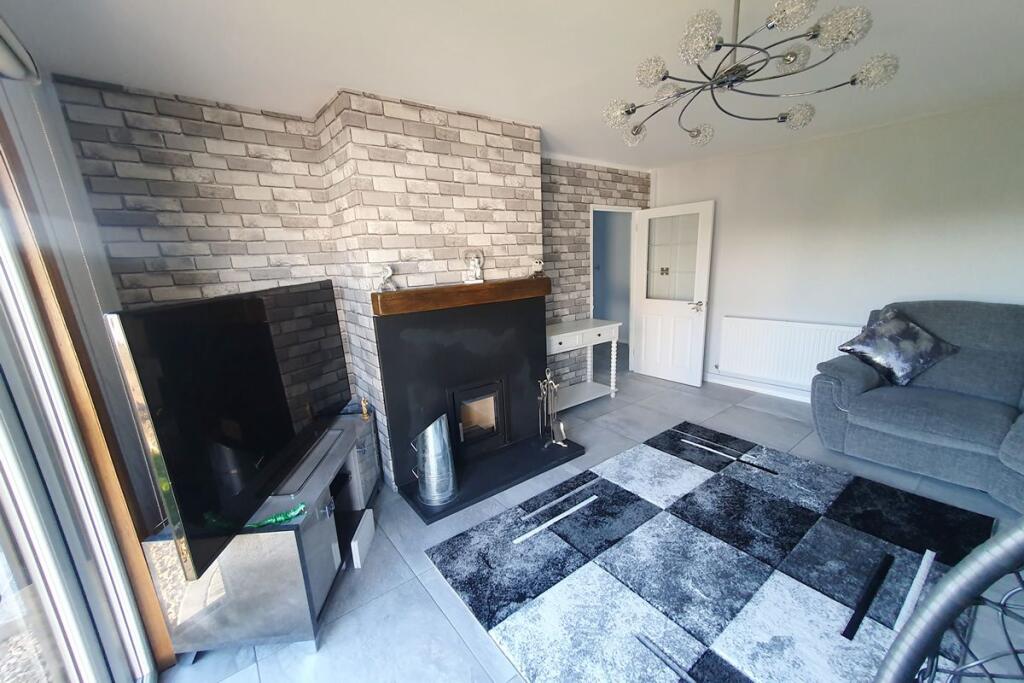House in Polmont, Falkirk - View 3