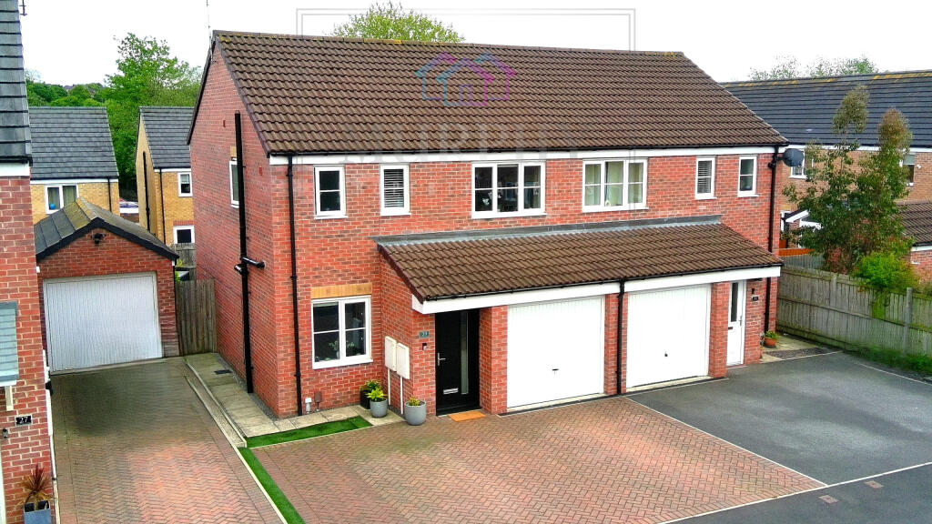 Main image of property: Friarwood Avenue, Pontefract, West Yorkshire