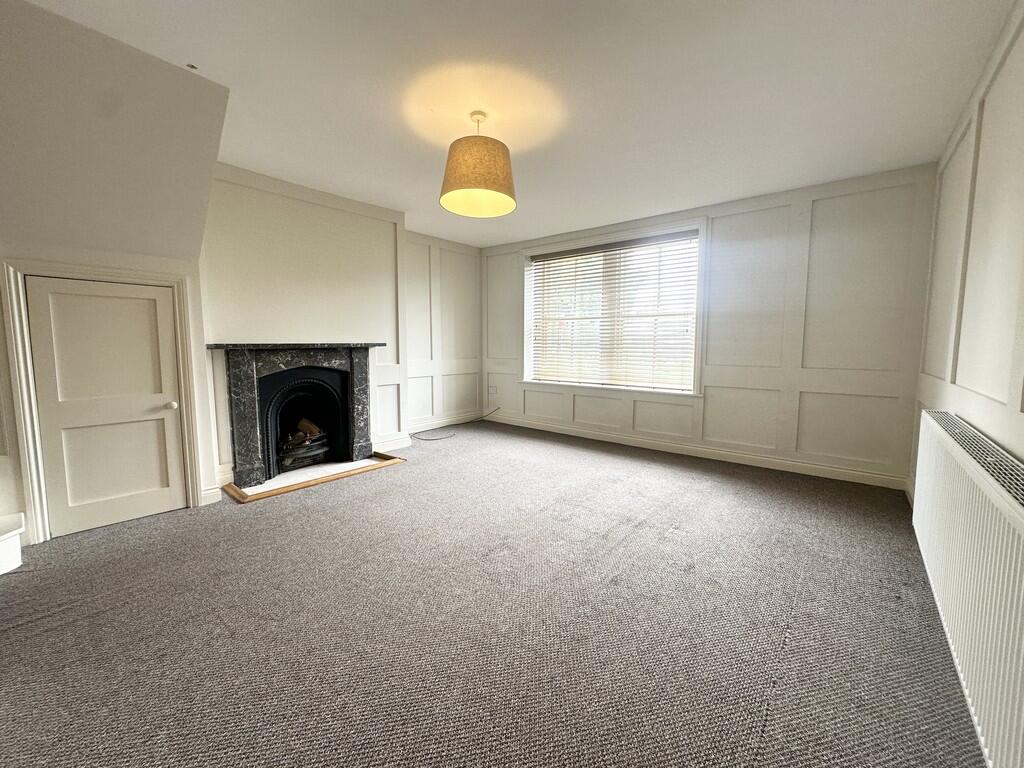 Apartment in Bradford, Simpson Green, Greengates - View 4