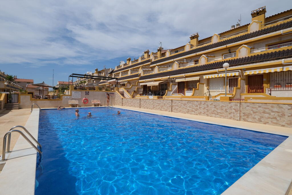 Main image of property: Valencia, Alicante, Playa Flamenca