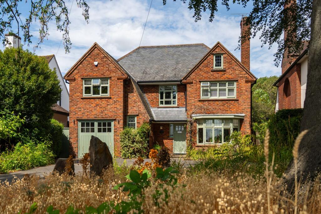 Main image of property: Shirley Road, Stoneygate, LE2