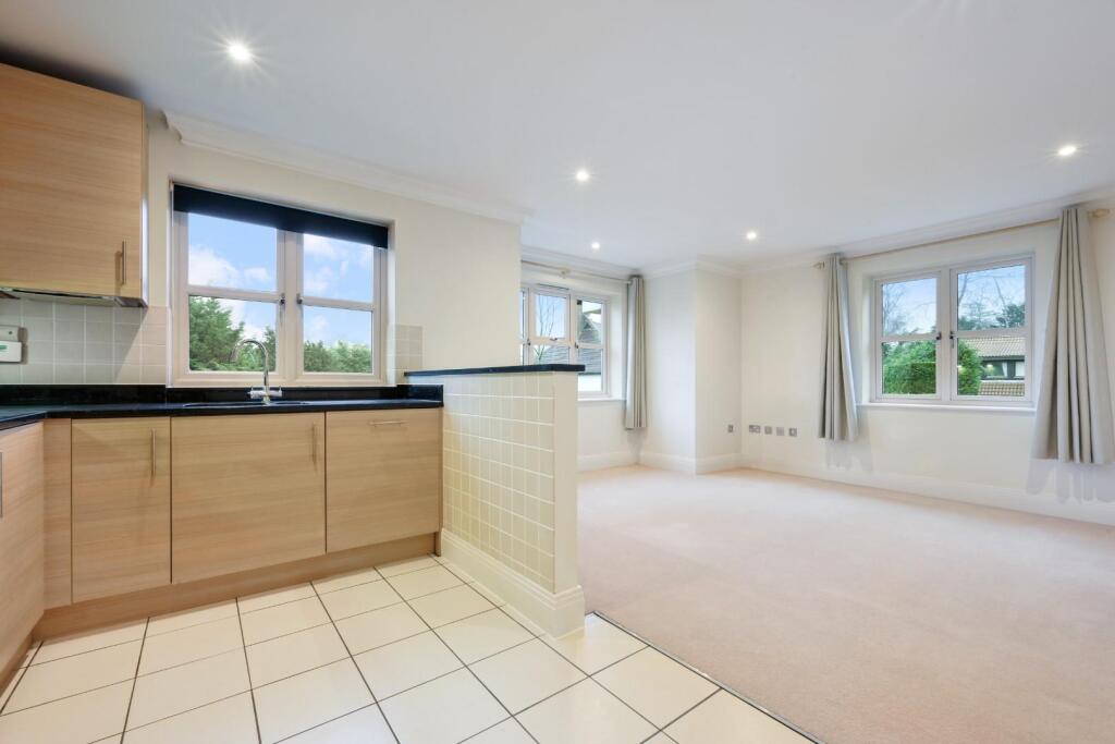 Oaklands, The Avenue, Tadworth - View 3