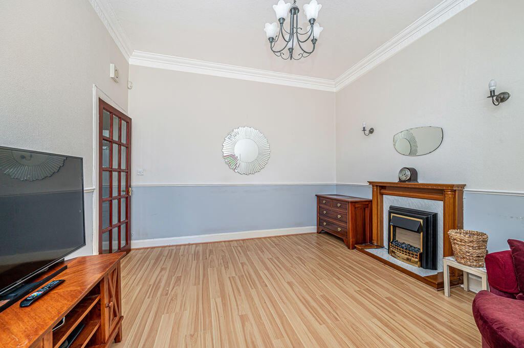 House in Kirkcaldy - More