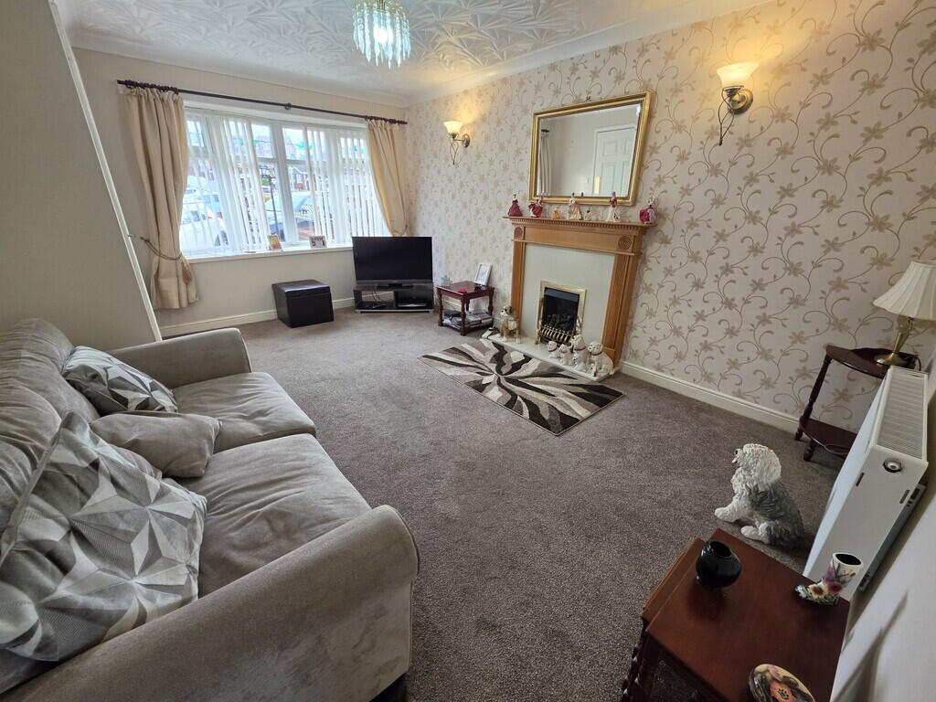 House in Newcastle-under-Lyme, Kidsgrove - More