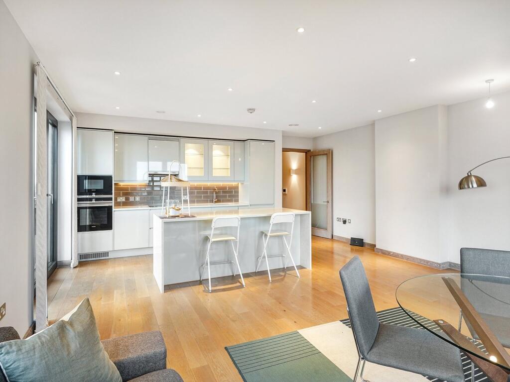 Apartment in London - View 3