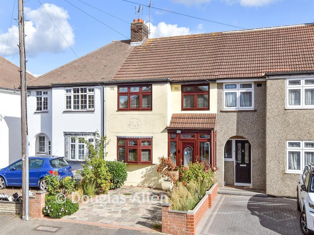 3-bed terraced on Coniston Way, Hornchurch, Essex, £425,000