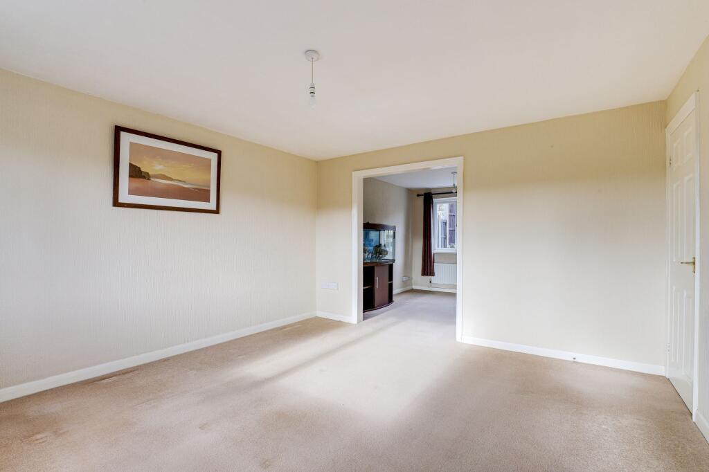 House in Gedling, Nottinghamshire - View 5