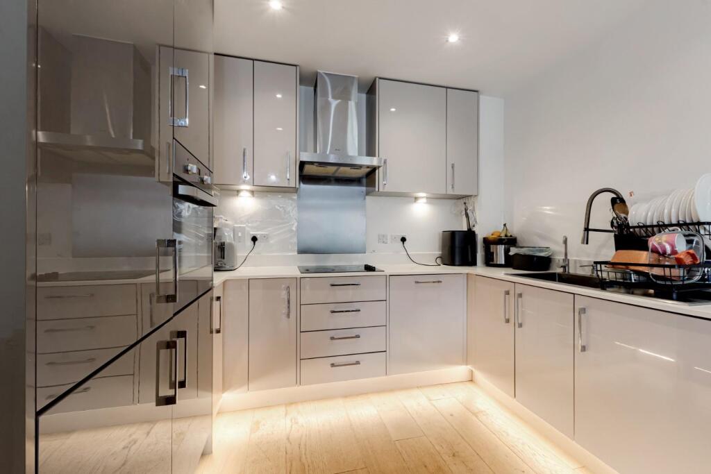 James Smith Court, Dartford, Kent, DA1 5XN photo 2