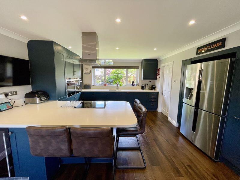 House in Flackwell Heath, Chepping Wycombe - View 6