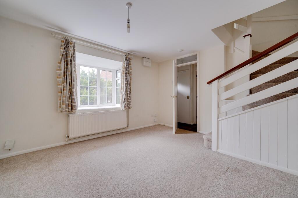 Maytrees, St. Ives, Cambridgeshire, PE27 5WZ photo 2