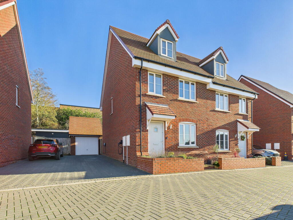 Main image of property: Sawbridgeworth, CM21 0FR