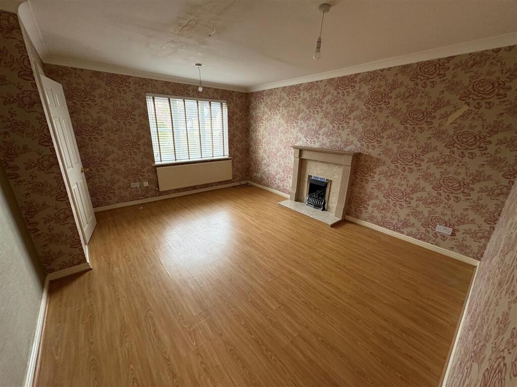 Additional image 2 of Petrel Close, Clayton Heights, Bradford