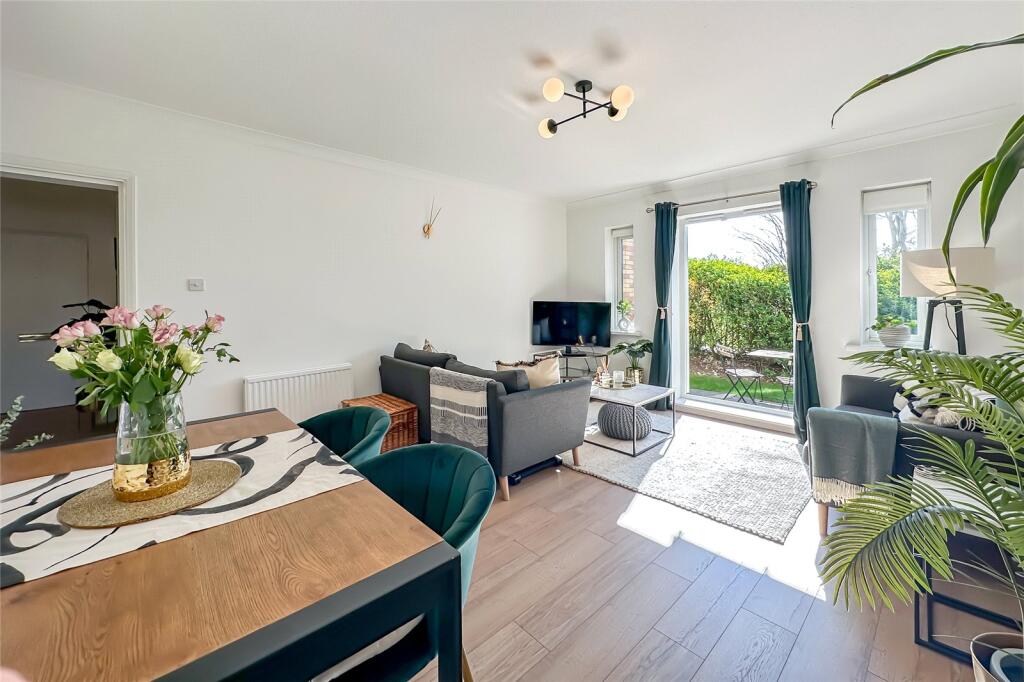 Main image of property: St James Court, Park View Close, St. Albans, Hertfordshire, AL1