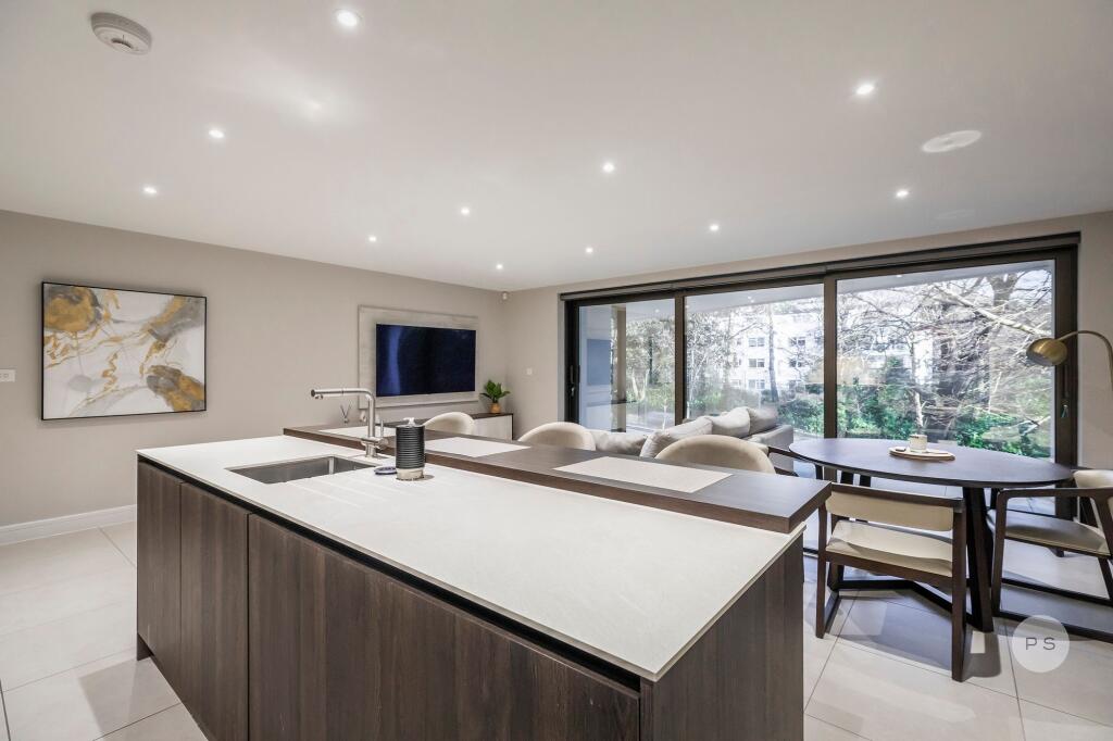 Apartment in Bournemouth - View 5
