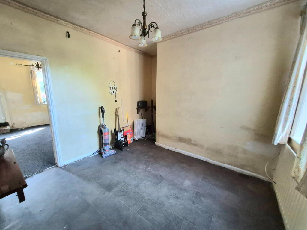 House in Stoke-on-Trent - View 4