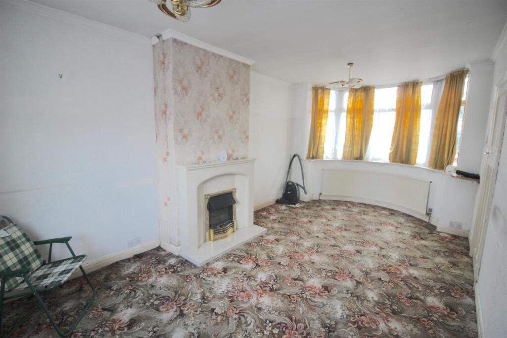 House in Birmingham, Lyndon Green - View 4