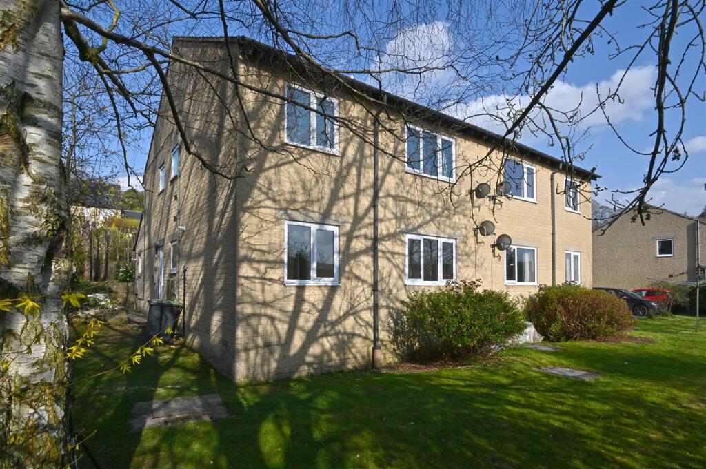 Main image of property: Brentwood Avenue, Bamford, Hope Valley
