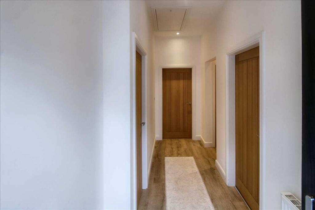 House in Broxtowe, Eastwood - View 3