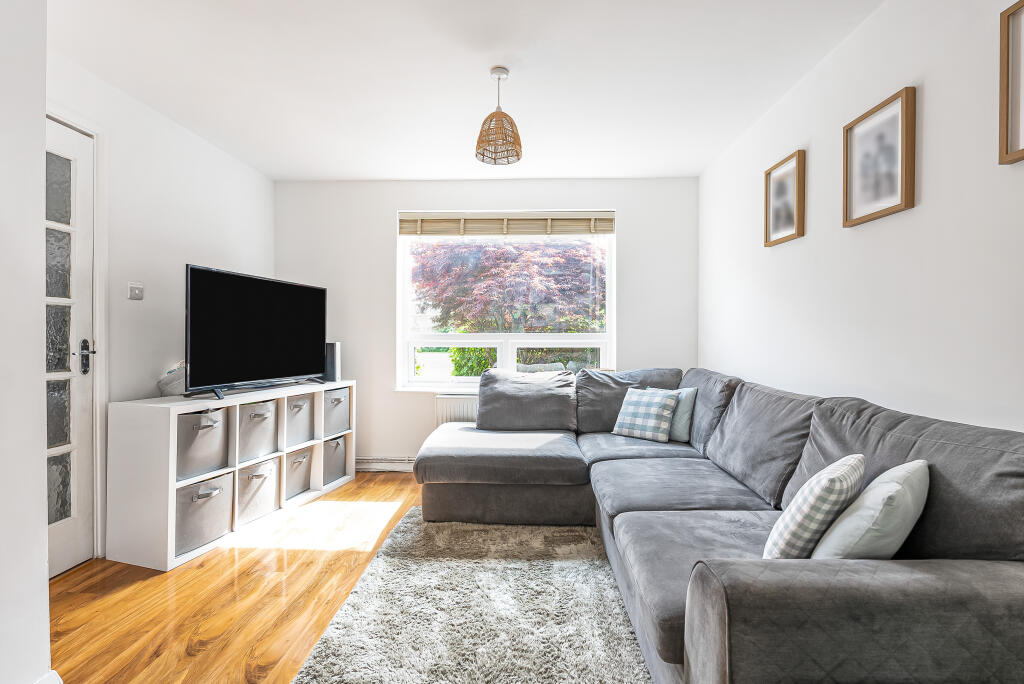 Grove Meadow, Welwyn Garden City, AL7 - View 3