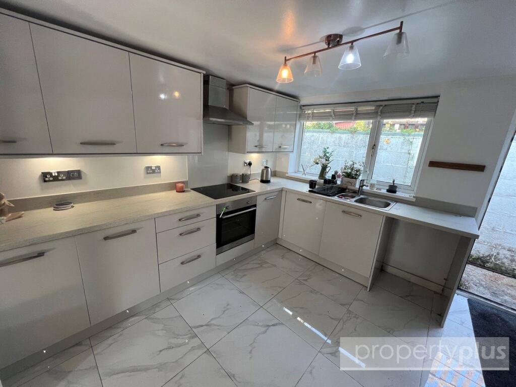 Cornwall Road, Tonypandy, Rhondda Cynon Taff, CF40 - View 5