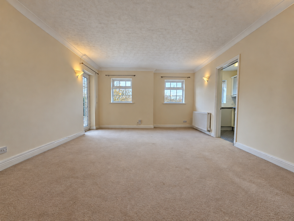 Apartment in Southampton - View 4