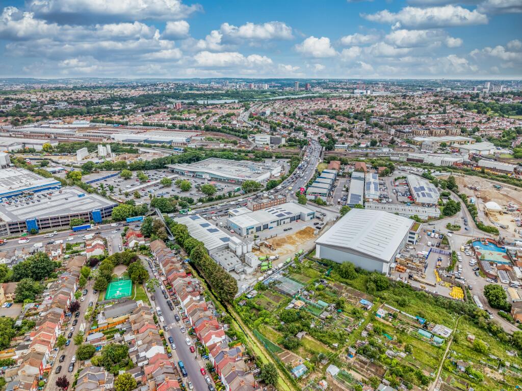 Wembley Trade Park-125.jpg