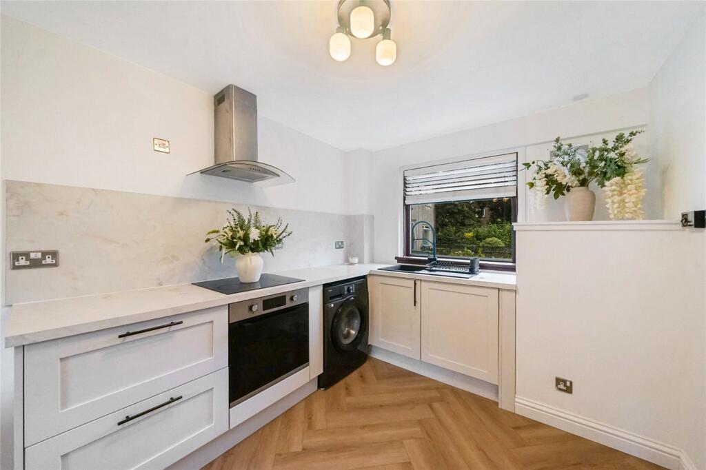 House in Cumbernauld, North Lanarkshire - View 4