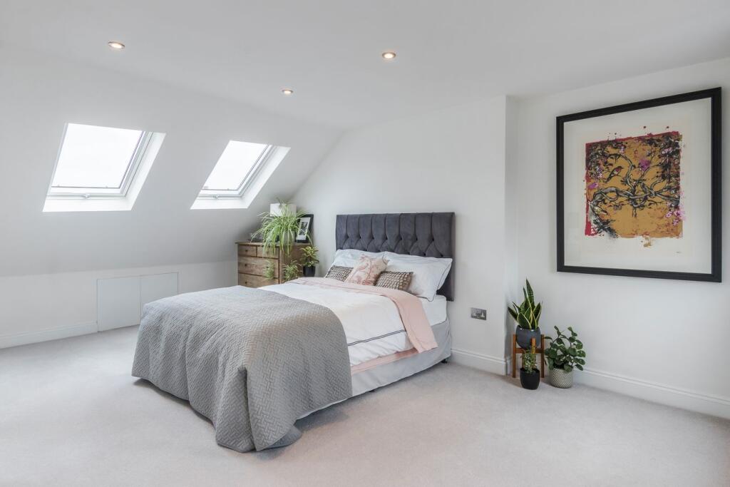 Apartment in London - View 5