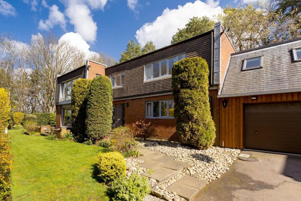 Main image of property: Barnton Avenue, Edinburgh, Midlothian