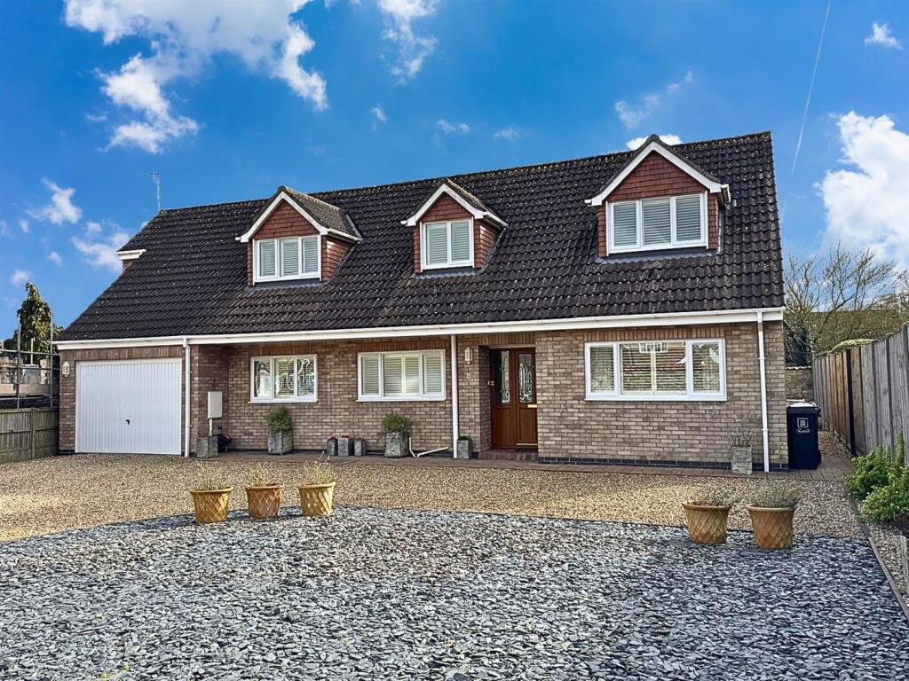 Main image of property: The Crescent, Nettleham, Lincoln LN2