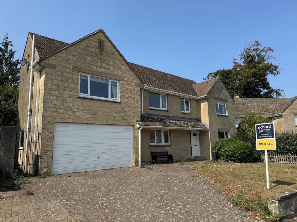 Main image of property: Long Acre, Purton, SN5