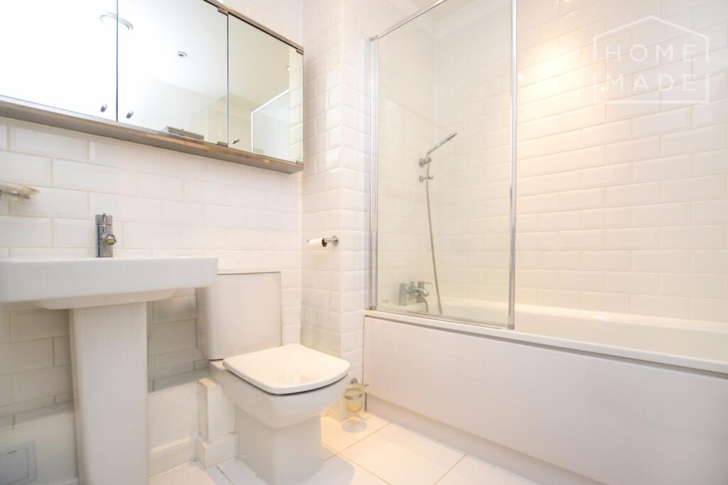 Apartment in London - View 3