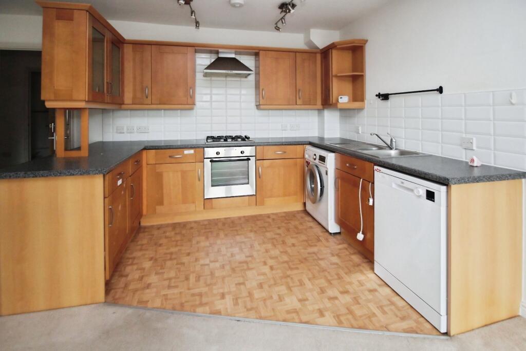 Halifax Road, Huddersfield, West Yorkshire, HD3 photo 2