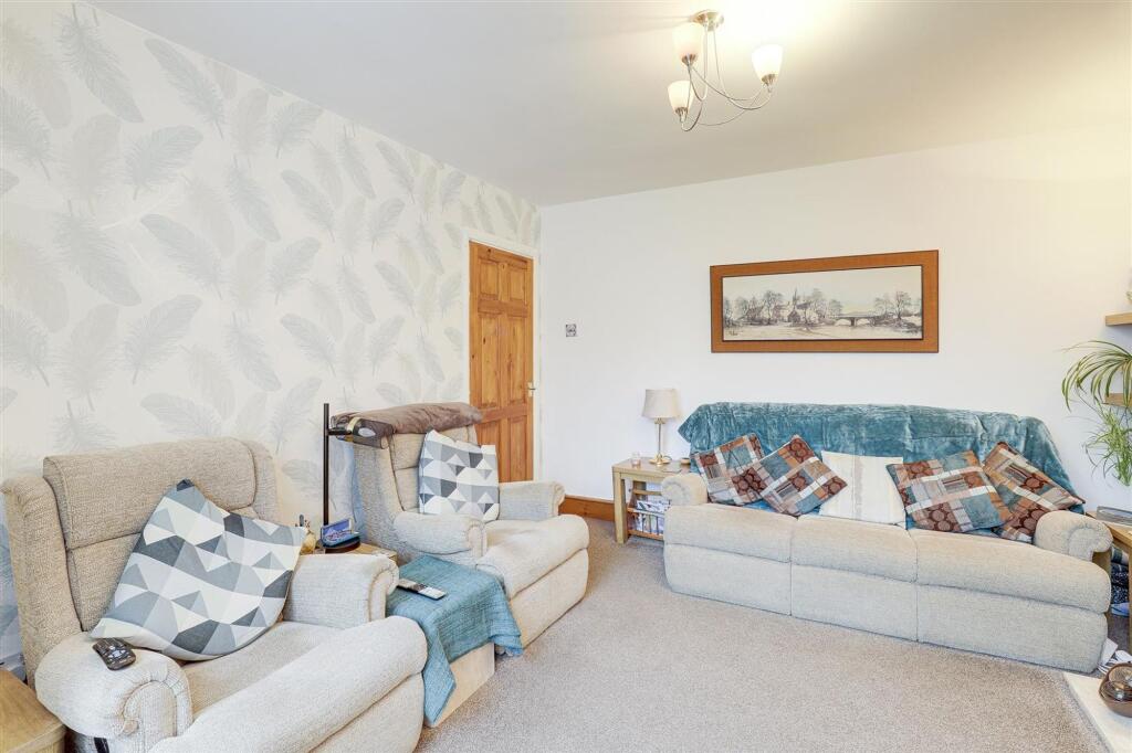 House in Nottingham, Beardall Fields, Hucknall - View 5