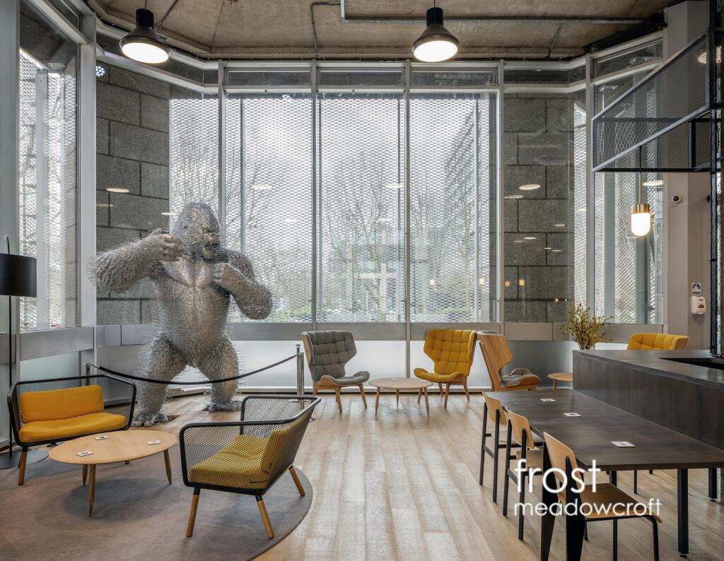 Lobby 115.jpg