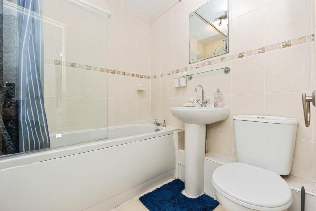 Apartment in Manchester - View 4