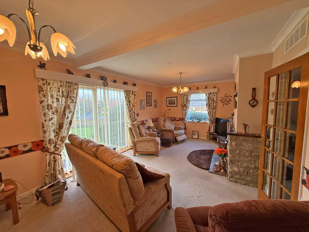 Dale Close, Burniston, Scarborough photo 3