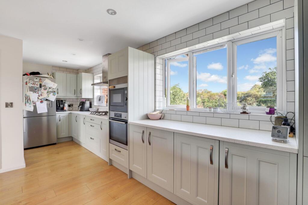 House in Nottingham, Wilford - More