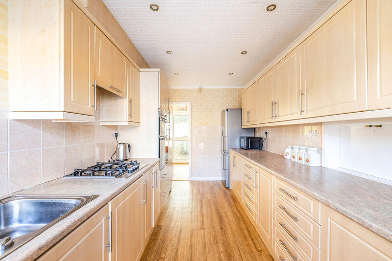 Amesbury Drive, Bleadon Village - WONDERFUL LOCATION photo 3