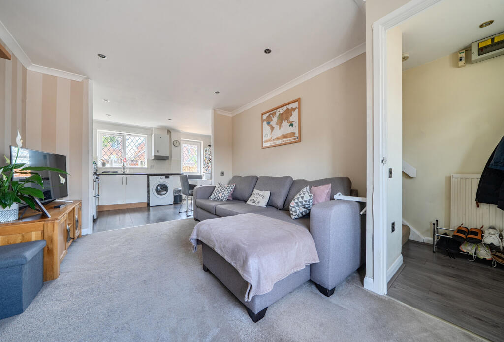 Main image of property: Whitley Close, Yate, Bristol, Gloucestershire, BS37