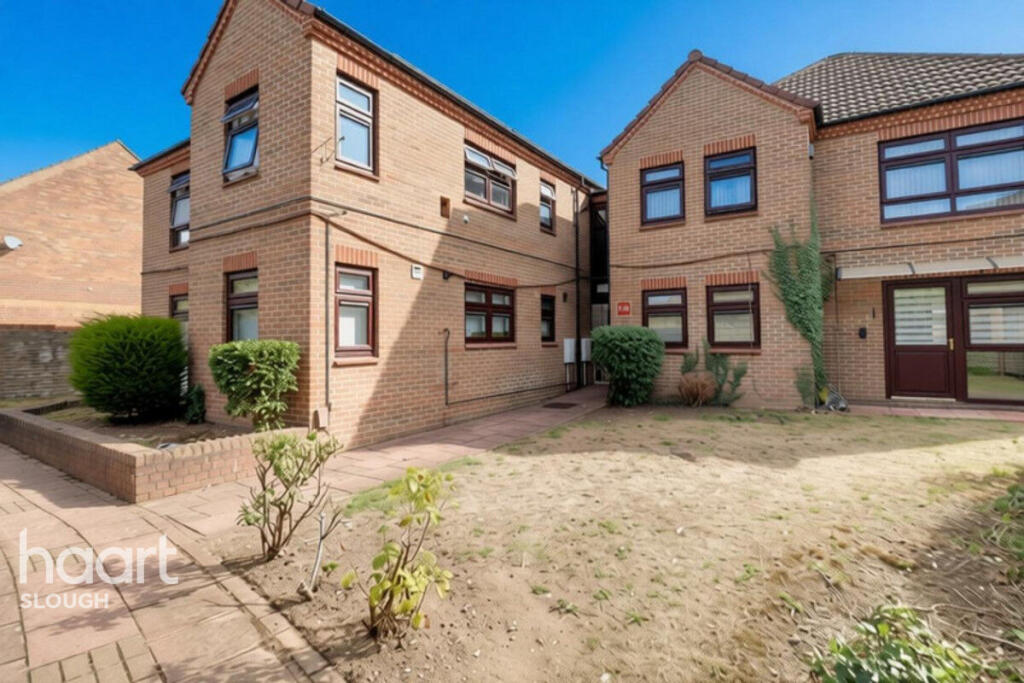 2-bed flat on Montem Lane, SLOUGH, £230,000