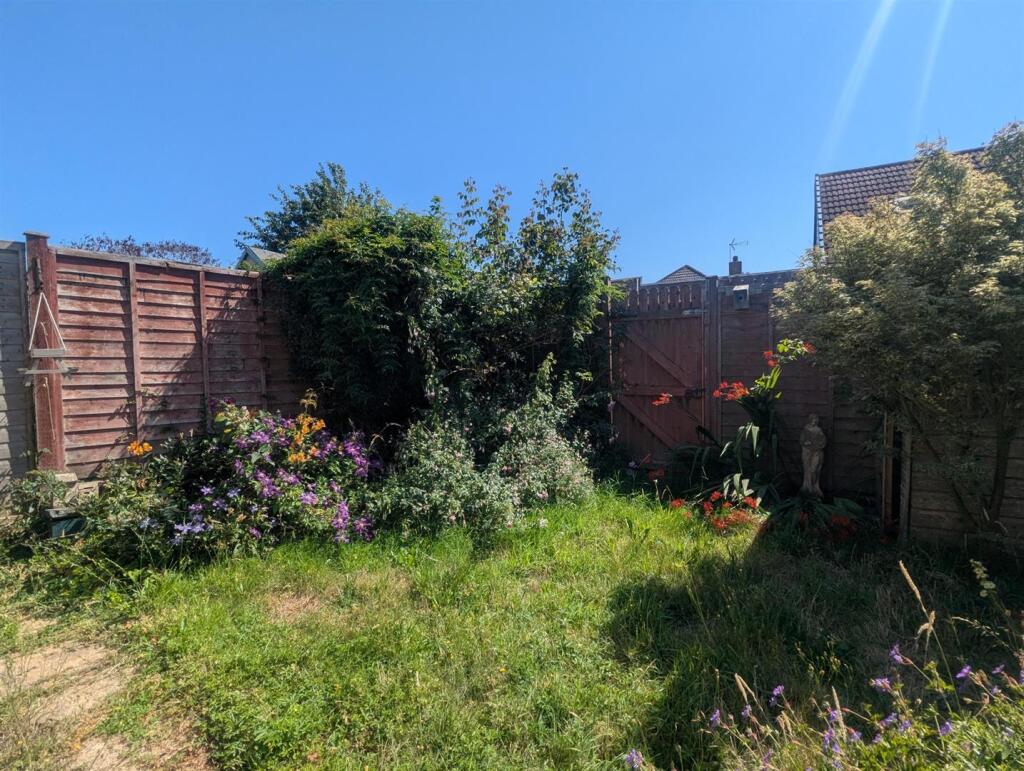 Main image of property: Sea Close, Lake