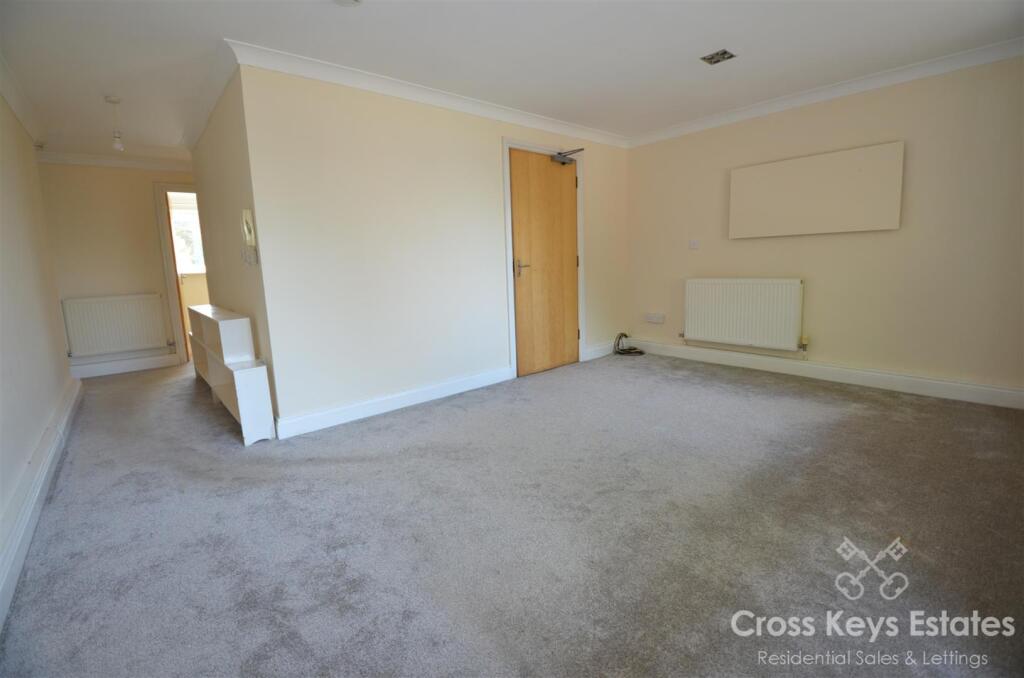 Apartment in Plymouth, Barne Barton - View 3