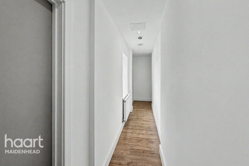 Apartment in Maidenhead, Fishery - View 5