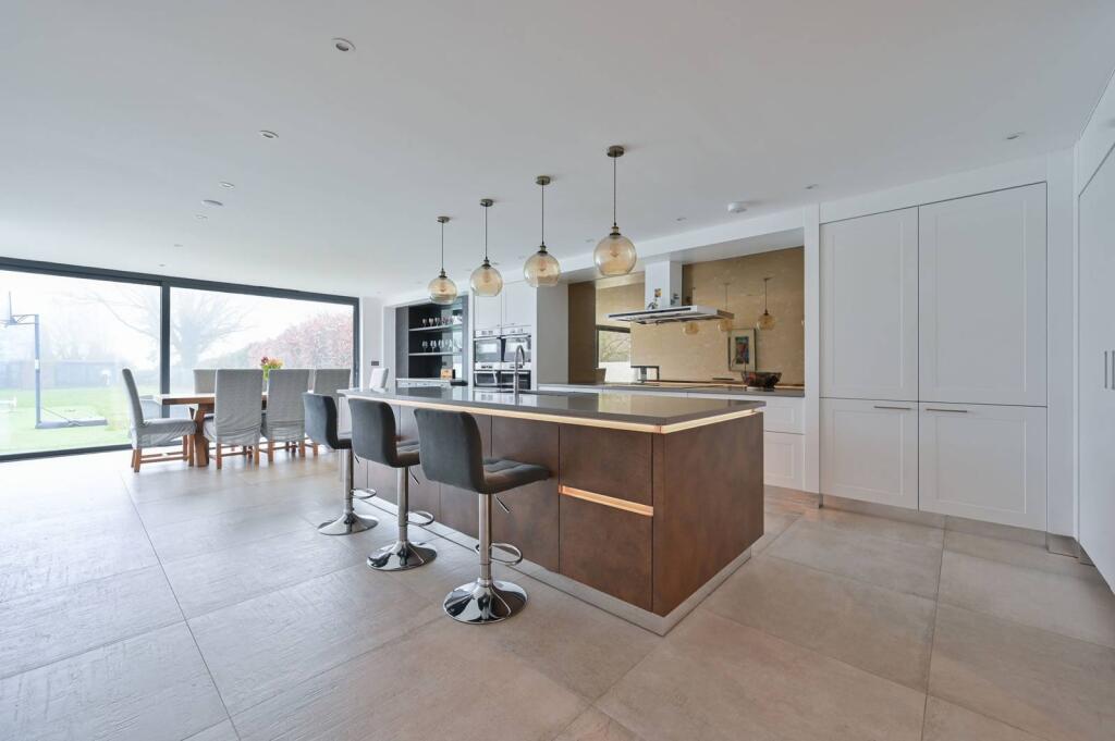 Main image of property: Hudnall Lane, Hemel Hempstead, Berkhamsted, HP4
