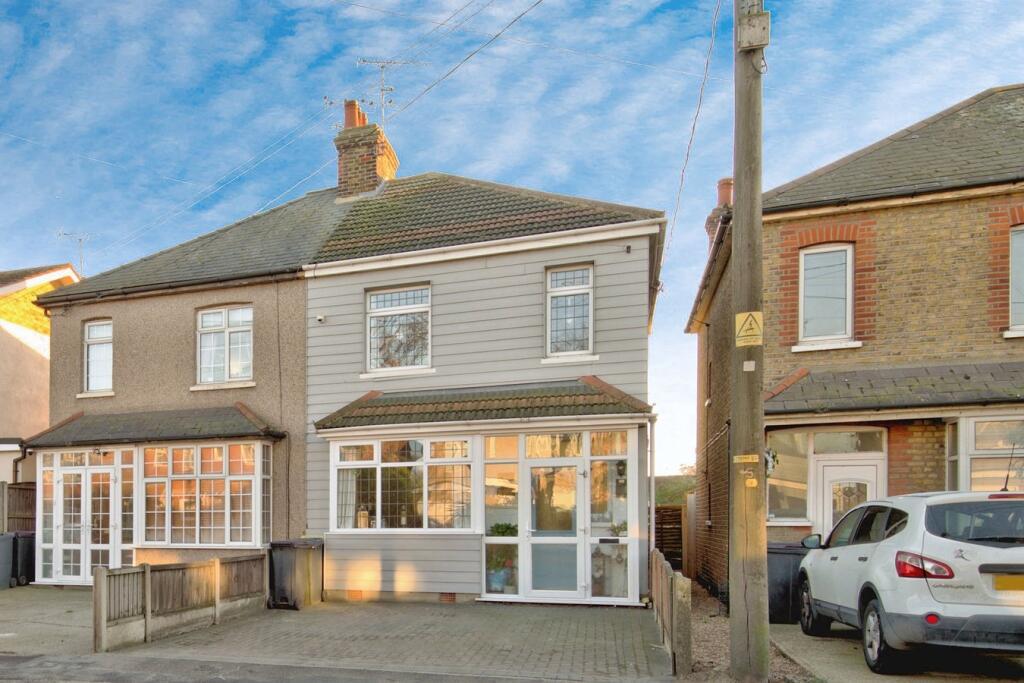 Main image of property: Sutton Road, Rochford, SS4