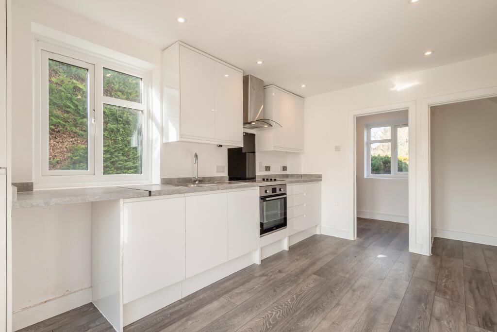 Eastfield, West Lavington, Devizes, SN10 photo 4