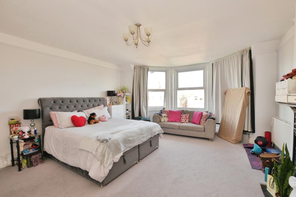 Apartment in Folkestone, Lynwood - View 3