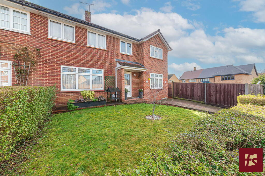 Main image of property: Englemere Road, Bracknell, Berkshire RG42 1TJ
